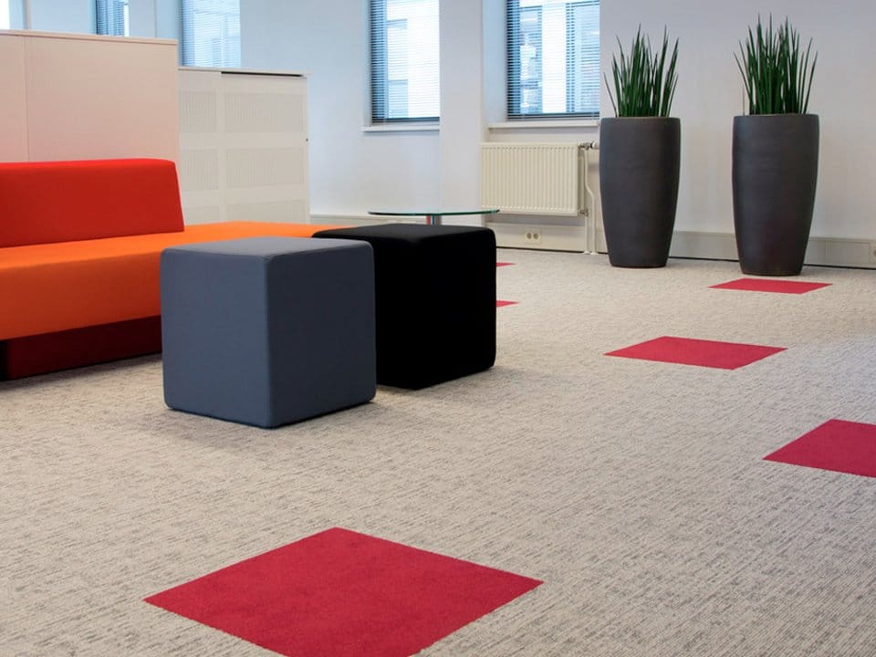Modular Building Flooring Hardwearing Commercial Carpet Tiles